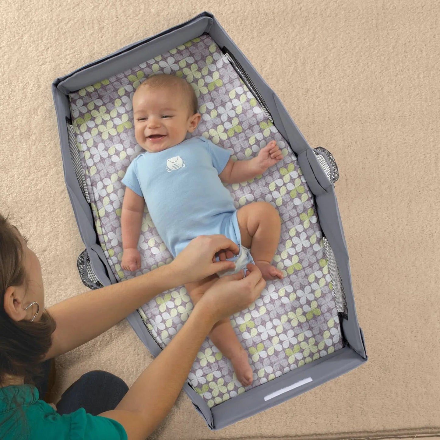 Portable Baby Safety Travel Crib with Folding Design - default - Infants planet